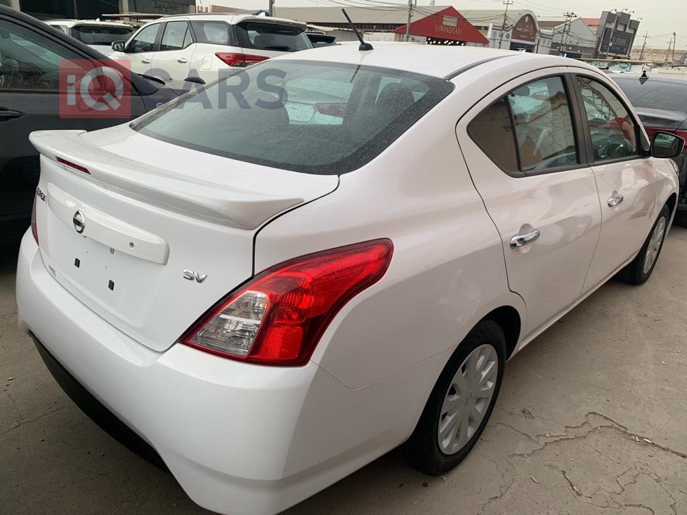 Nissan Versa